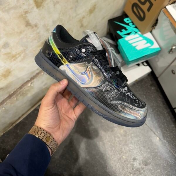 NIKEE SB DUNK LOW HYPER FLAT